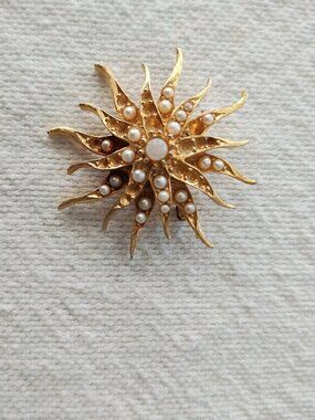 Vintage gold sun with pearls brooch